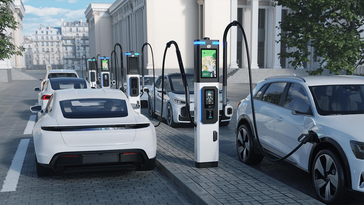Voiture électrique auprès d’une station de recharge rapide en Norvège.